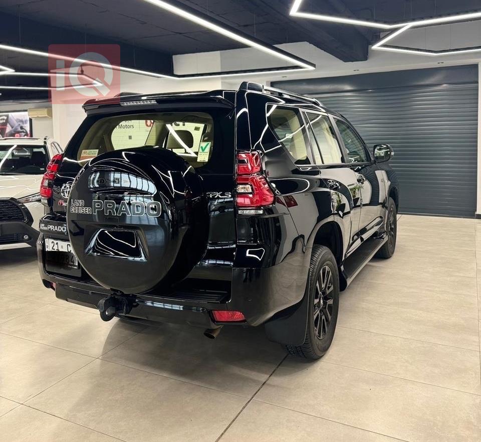 تۆیۆتا لاندكروزر پرادۆ